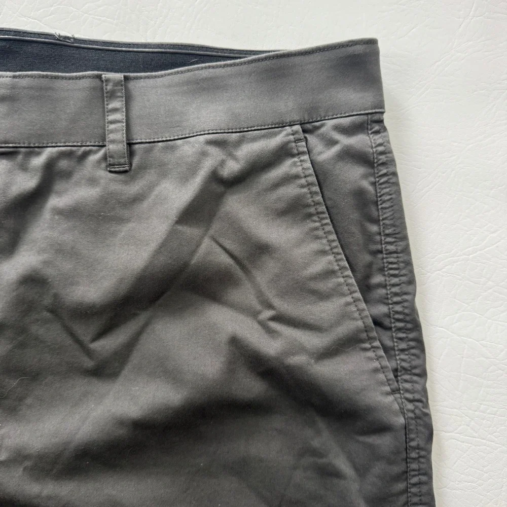 Nike Dri-FIT Chino Golf Shorts Mens 40 Charcoal Grey DA4139-070 Stretch Cotton